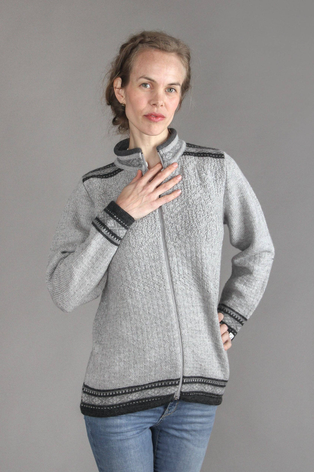 Susan Fosse - Stølen Cardigan - Grey