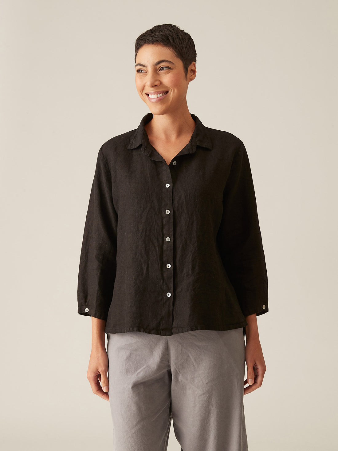 Cut Loose - Linen Hi-Low Crop Shirt - Black