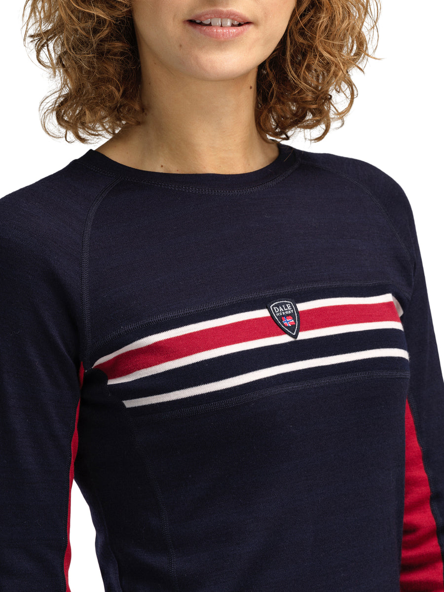 Dale of Norway - Aksla Women's Baselayer - Navy/Red close up