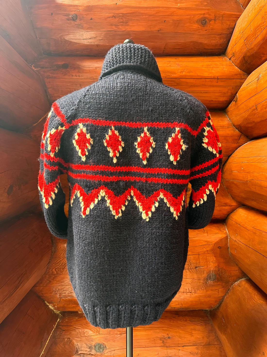 Canadian Knit Sweater - Patterned - Navy