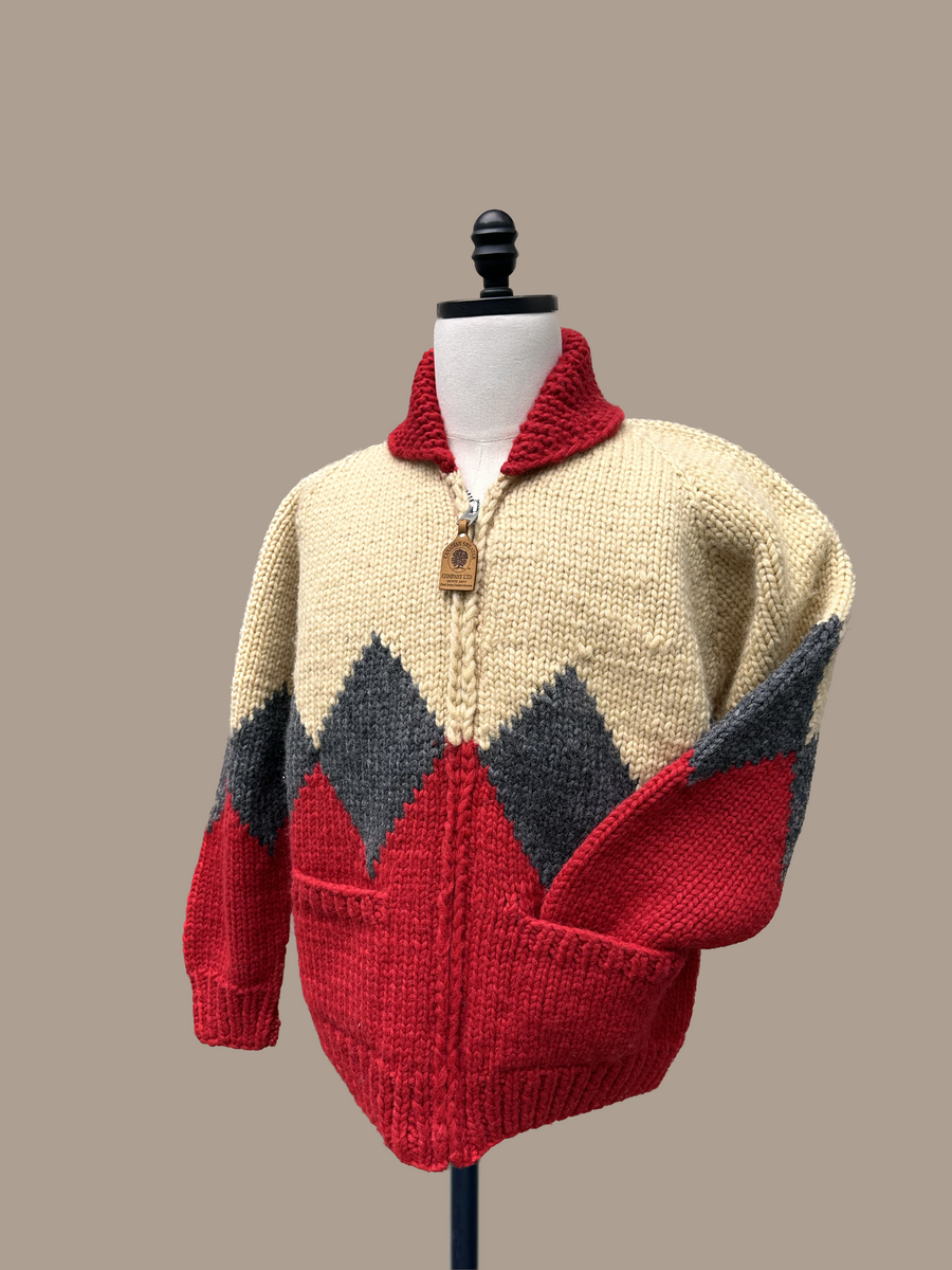 Canadian Knit Sweater Red/Cream on a mannequin