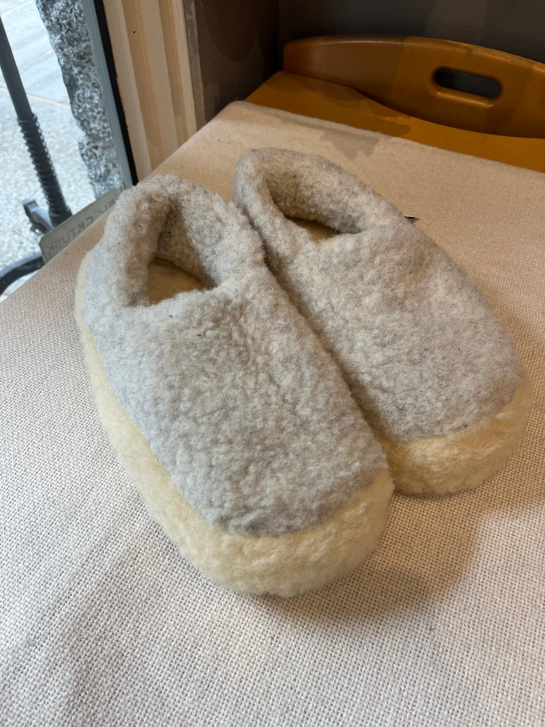 Sheep by the Sea Wool Slippers Light Grey