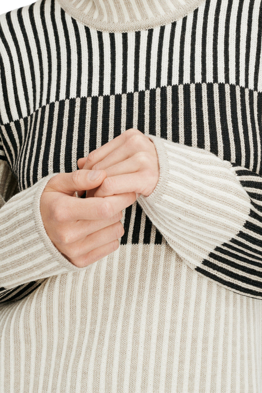 Dale of Norway - Skarstind Women's Sweater - Sand