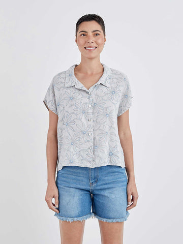 Cut Loose - Linen Daisy Boxy Short Sleeve Shirt - Aluminium